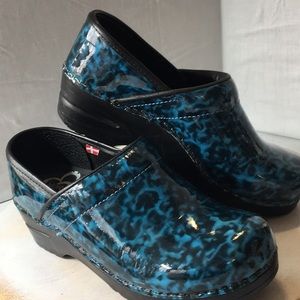 Sanita shoe womens blue leopard patent Danish clog size 36 (6)